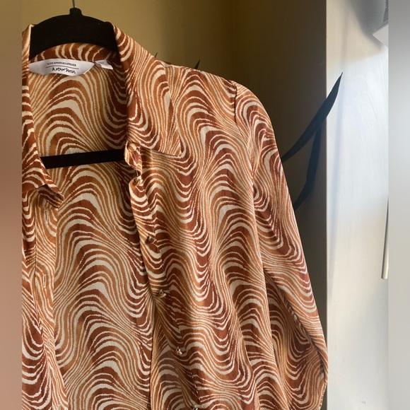 …and other stories Squiggle Print Silk Shirt in orange - Picture 5 of 7